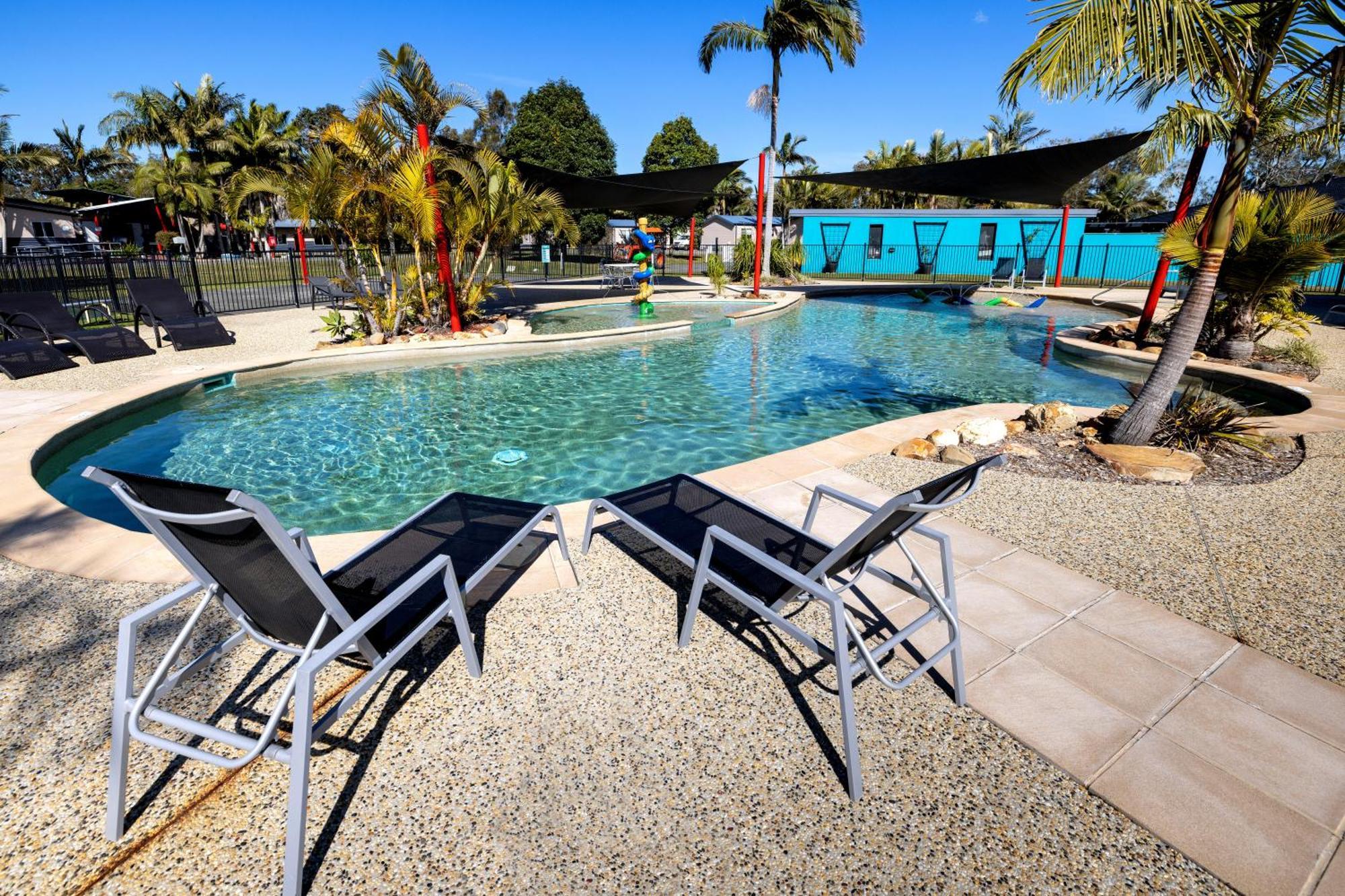 Lakeside Forster Holiday Park ภายนอก รูปภาพ