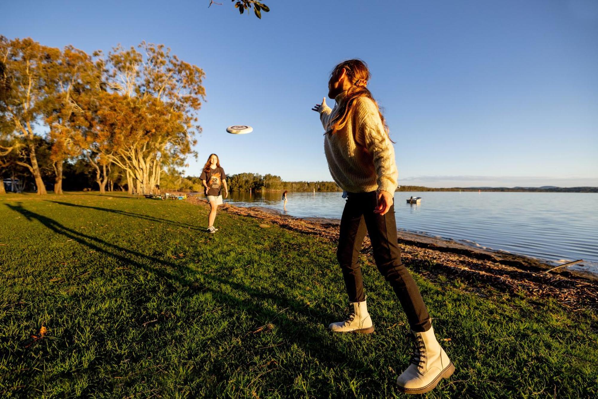 Lakeside Forster Holiday Park ภายนอก รูปภาพ