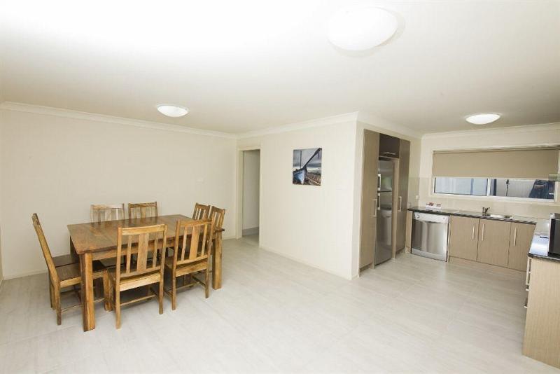 Lakeside Forster Holiday Park ภายนอก รูปภาพ