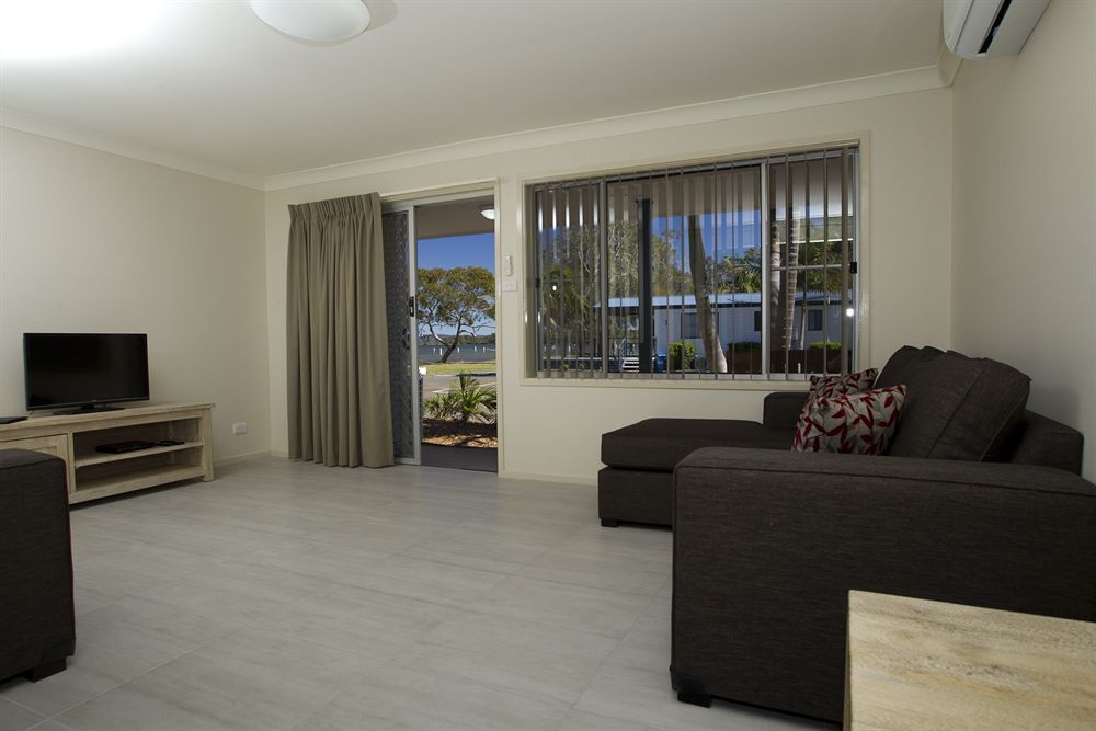 Lakeside Forster Holiday Park ภายนอก รูปภาพ